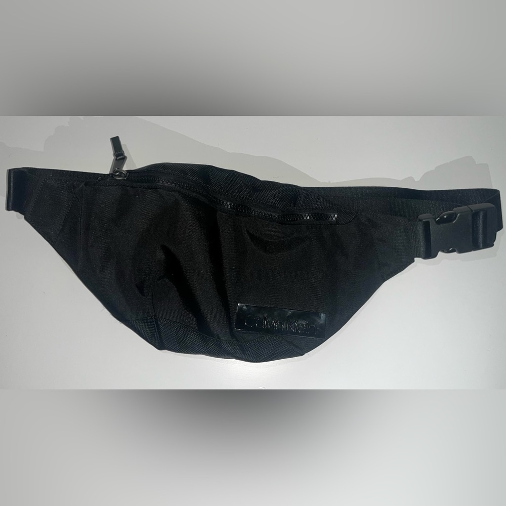 Calvin Klein black Men belt bag.